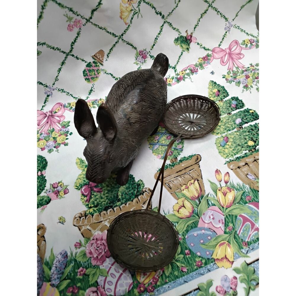 VINTAGE EDWARDIAN BRONZE RABBIT HARE WITH YORED BASKETS EASTER - Picture 2 of 7